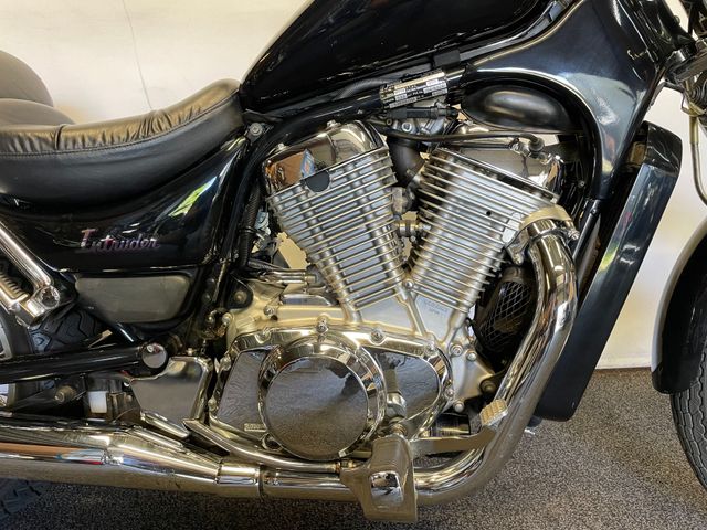 suzuki - vs-600-intruder