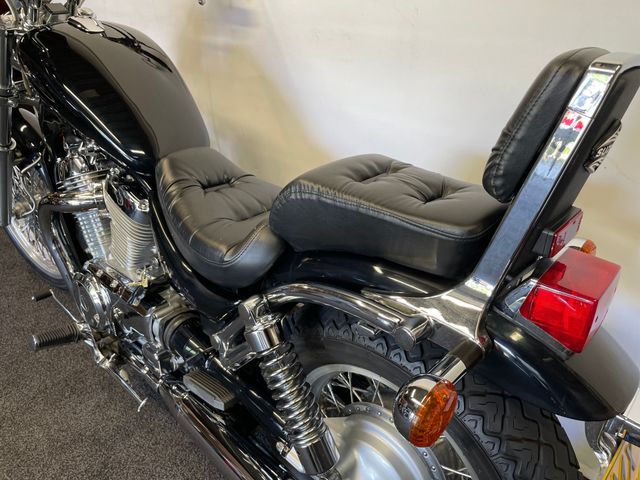 suzuki - vs-600-intruder