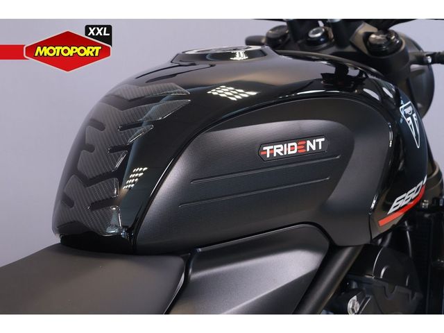 triumph - trident-660