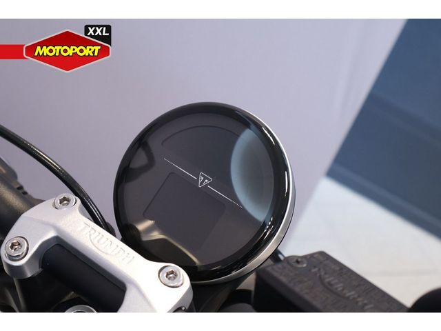 triumph - trident-660