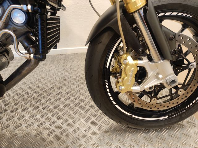 aprilia - dorsoduro-1200