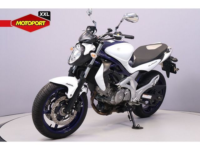 suzuki - gladius