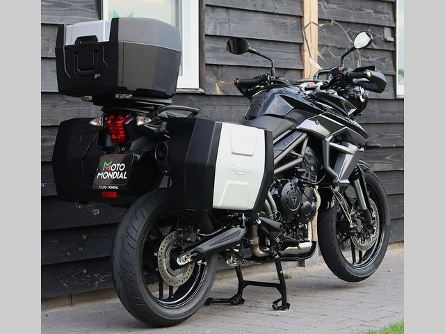 triumph - tiger-800-xrx