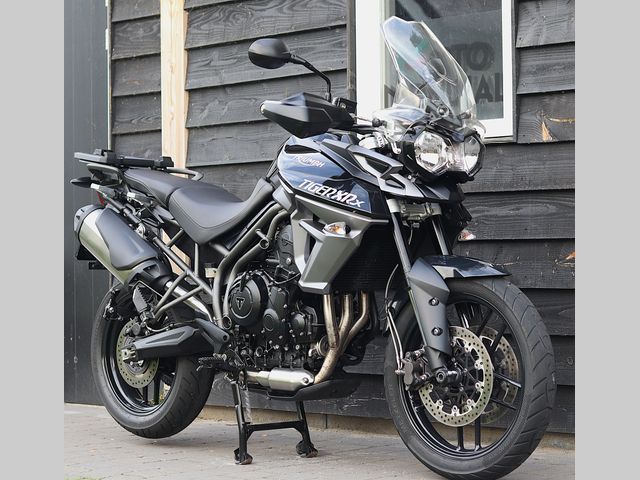 triumph - tiger-800-xrx