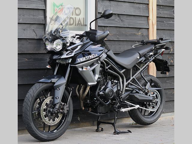 triumph - tiger-800-xrx
