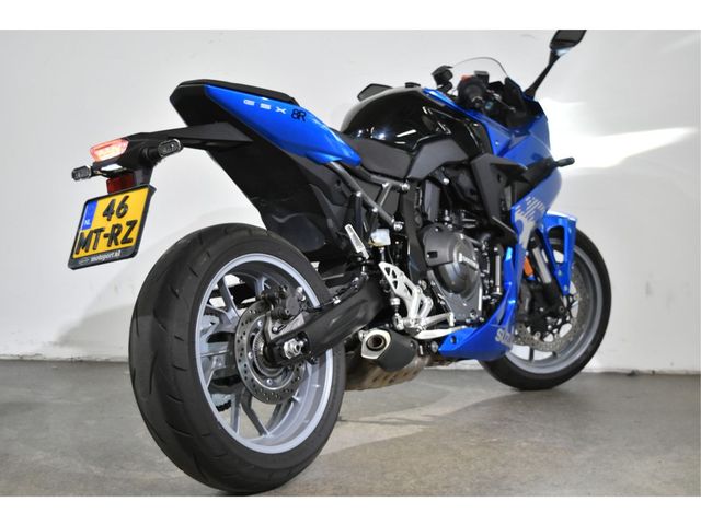 suzuki - gsx-8r