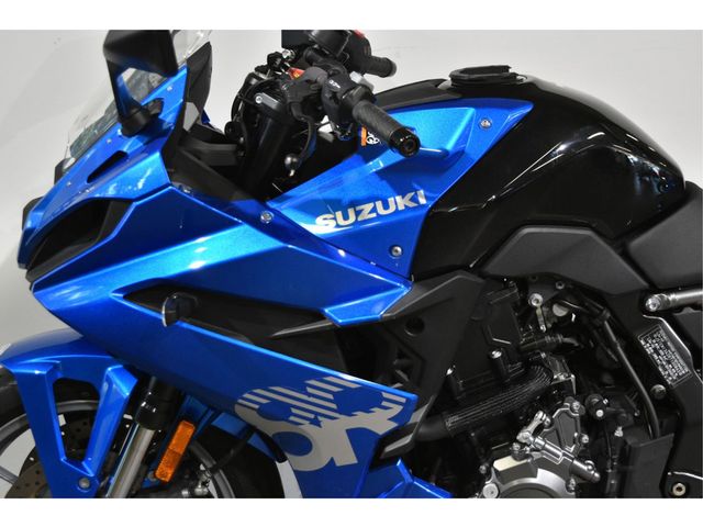 suzuki - gsx-8r