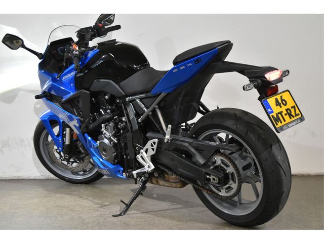 suzuki - gsx-8r