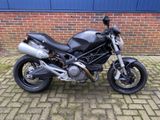 DUCATI M 696