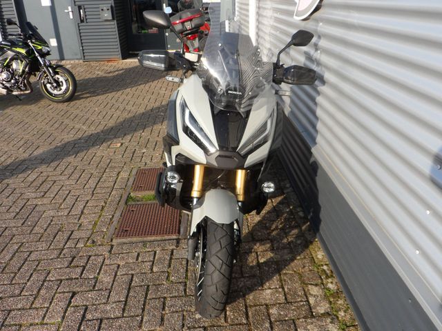 honda - x-adv