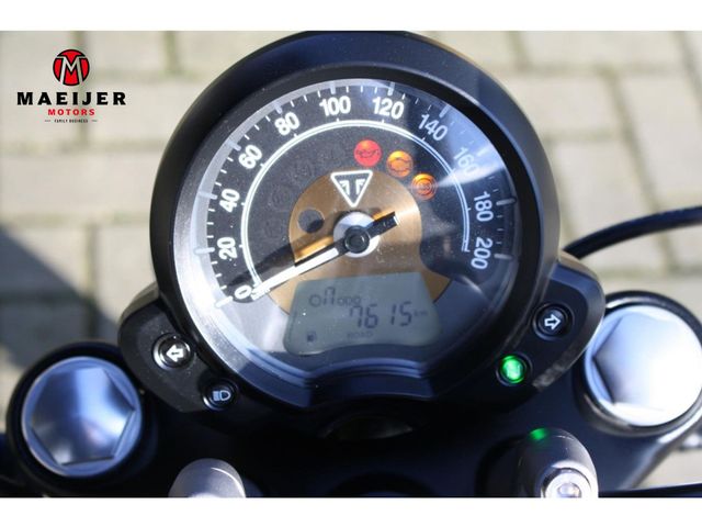 triumph - bonneville-bobber-black