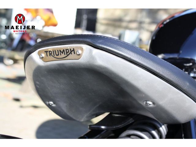 triumph - bonneville-bobber-black