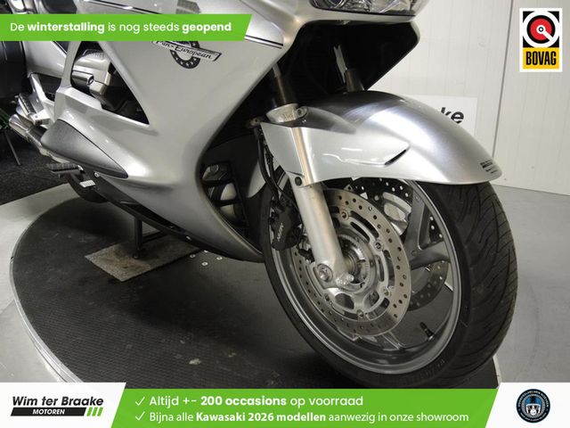 honda - st-1300-pan-european-abs