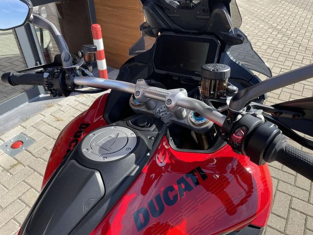 ducati - multistrada-v4-pikes-peak