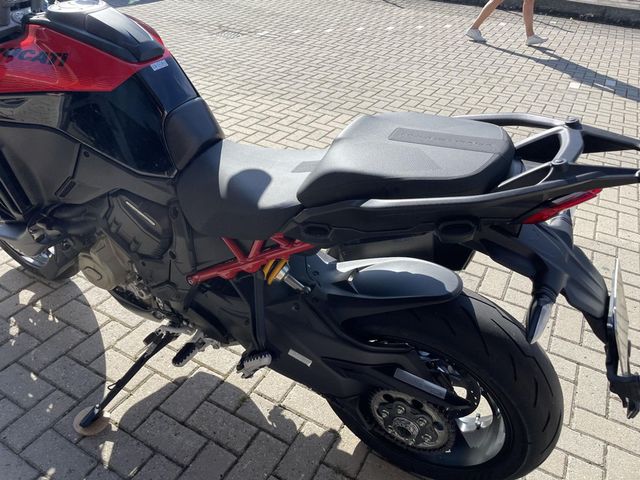 ducati - multistrada-v4-pikes-peak
