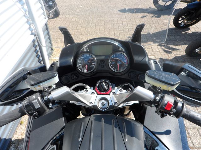kawasaki - 1400-gtr