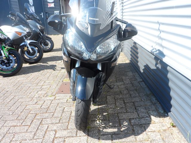kawasaki - 1400-gtr