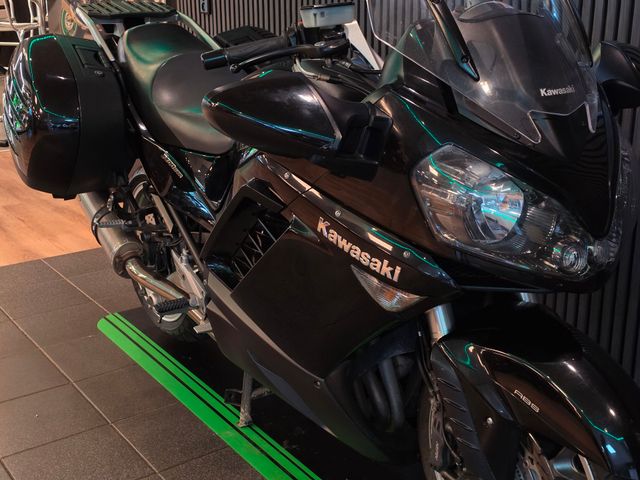 kawasaki - 1400-gtr