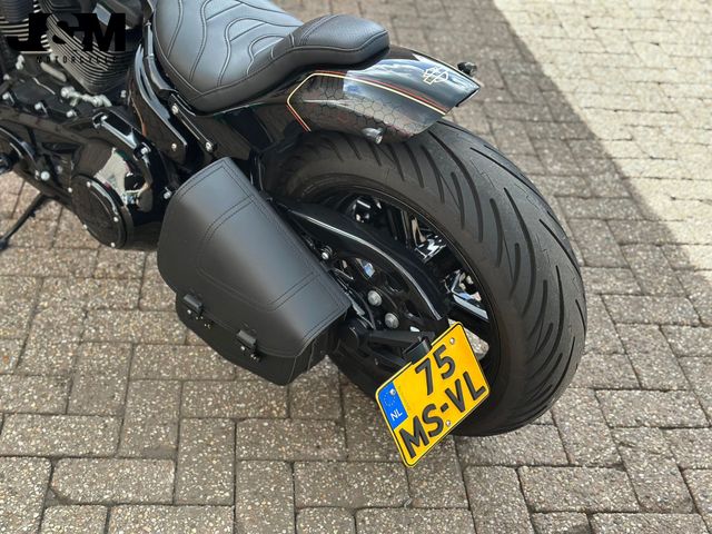 harley-davidson - street-bob-114-fxbbs