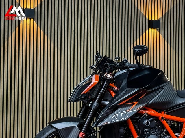 ktm - 1290-super-duke-r
