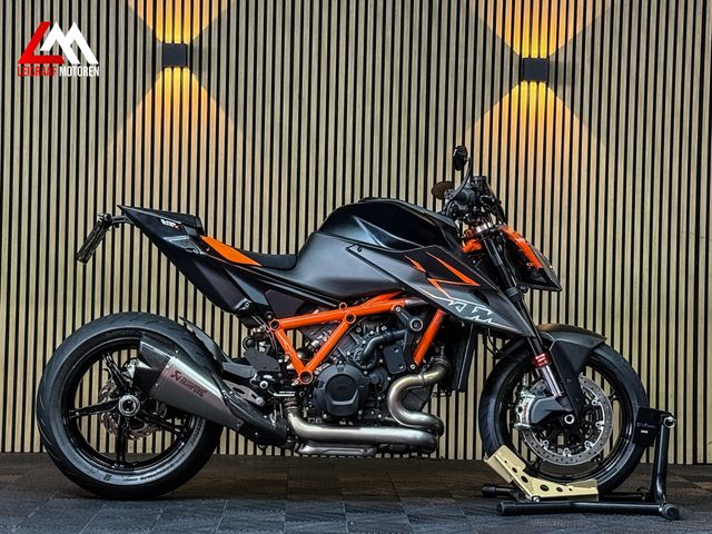 ktm - 1290-super-duke-r