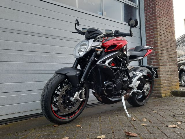 mv-agusta - brutale-800-rr