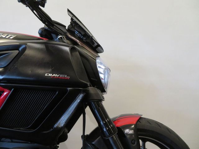 ducati - diavel-carbon