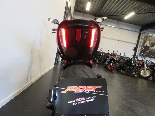 ducati - diavel-carbon