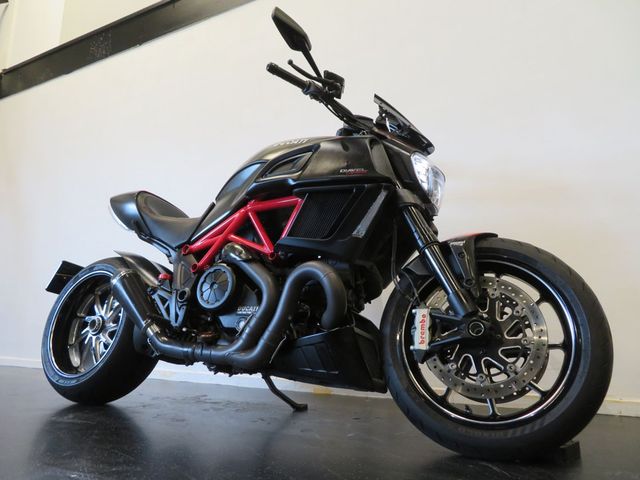 ducati - diavel-carbon