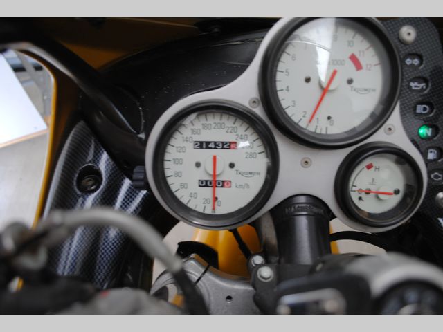triumph - daytona-t--595