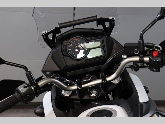 suzuki - v-strom-650-xta-adventure
