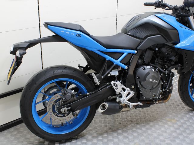 suzuki - gsx-8s