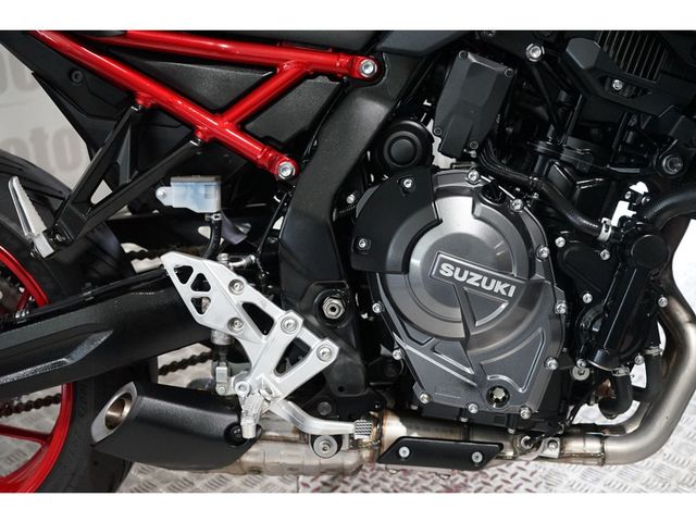 suzuki - gsx-8s