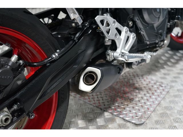 suzuki - gsx-8s