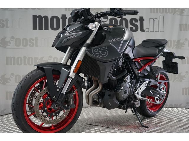 suzuki - gsx-8s