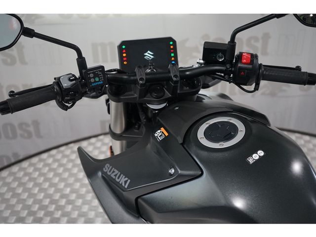 suzuki - gsx-8s