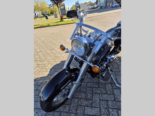 yamaha - xvs-650-dragstar