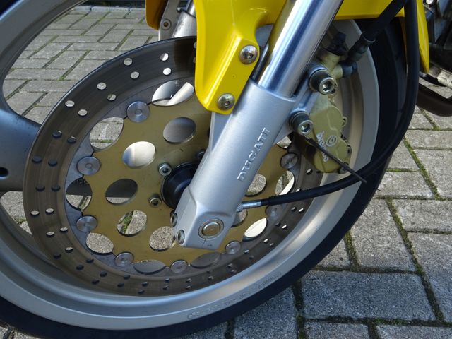ducati - m-600
