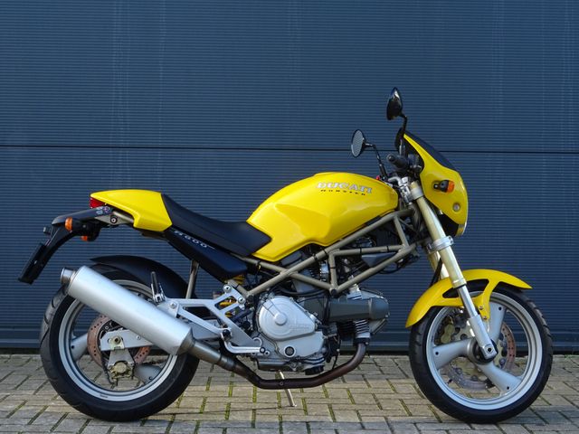 ducati - m-600