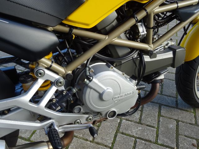 ducati - m-600