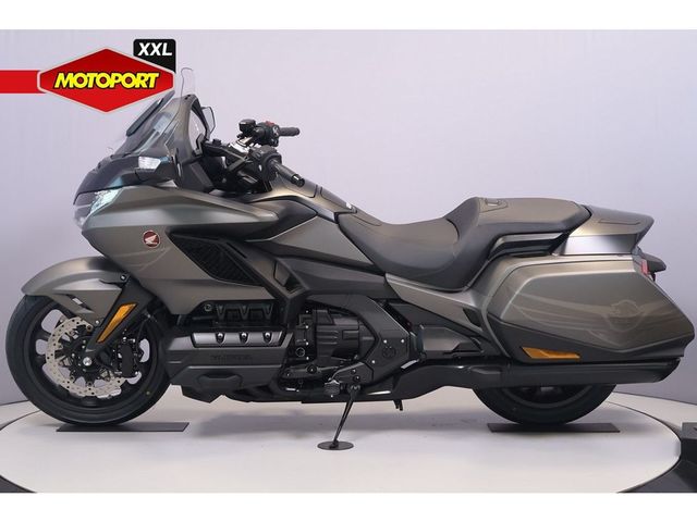 honda - gl-1800-goldwing-bagger-dct