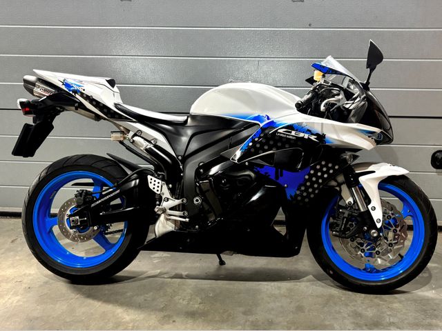 honda - cbr-600-rr