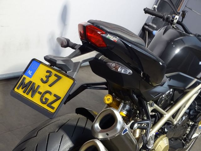 ducati - streetfighter--s-1098