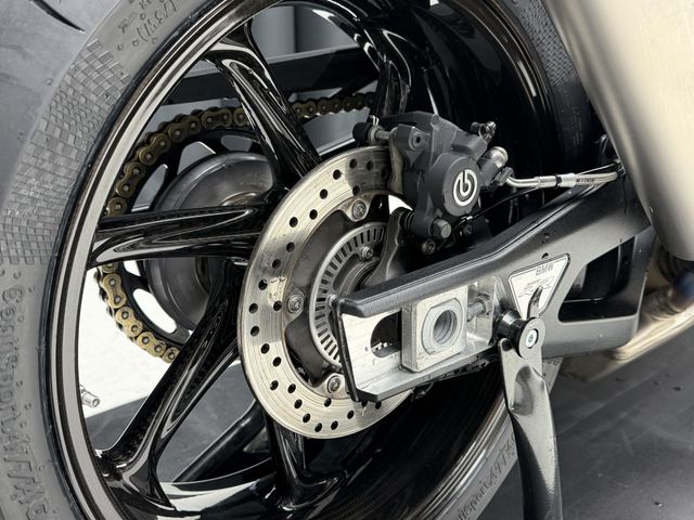 bmw - s-1000-rr