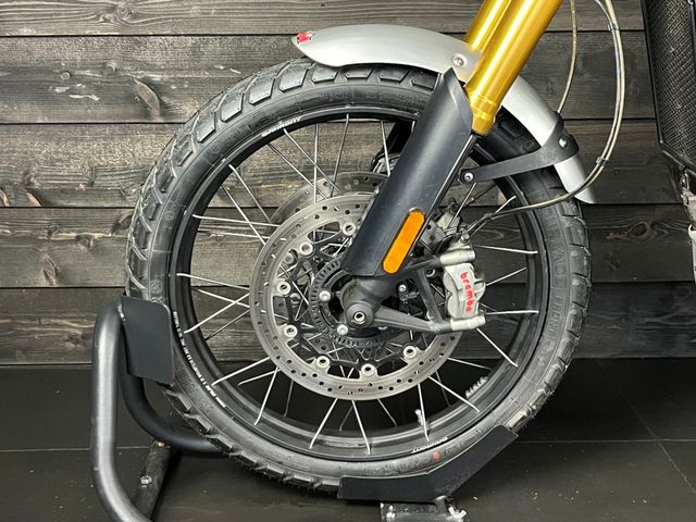 triumph - scrambler-1200-xe