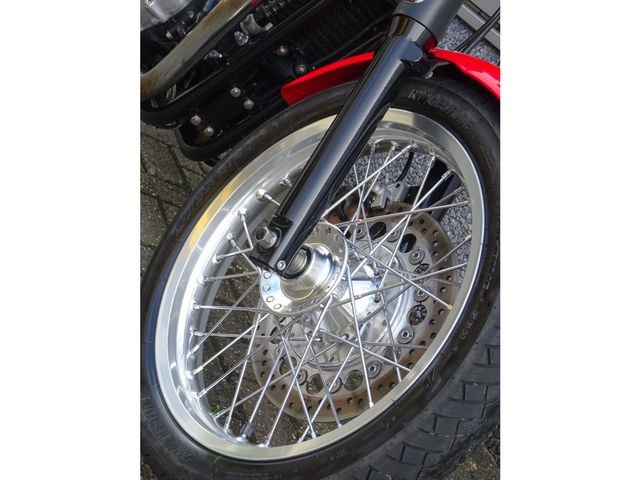 triumph - thruxton-900
