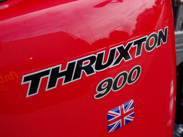 triumph - thruxton-900