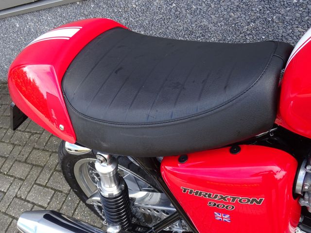 triumph - thruxton-900