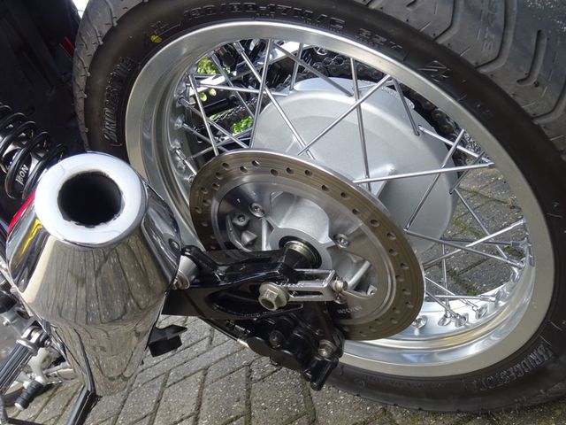 triumph - thruxton-900