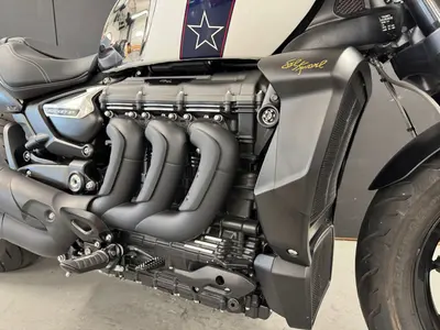 TRIUMPH ROCKET 3 R EVEL KNIEVEL LIMITED EDITION – foto 3